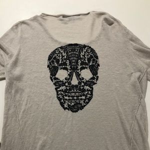 Skull back sweater